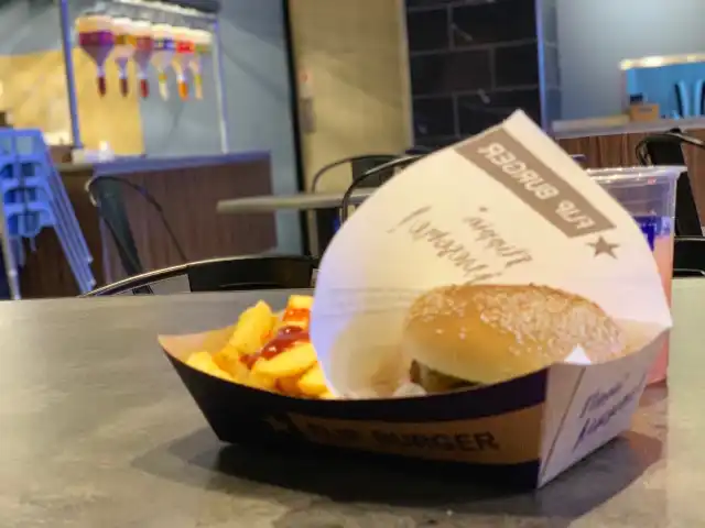 Flip Burger Food Photo 4