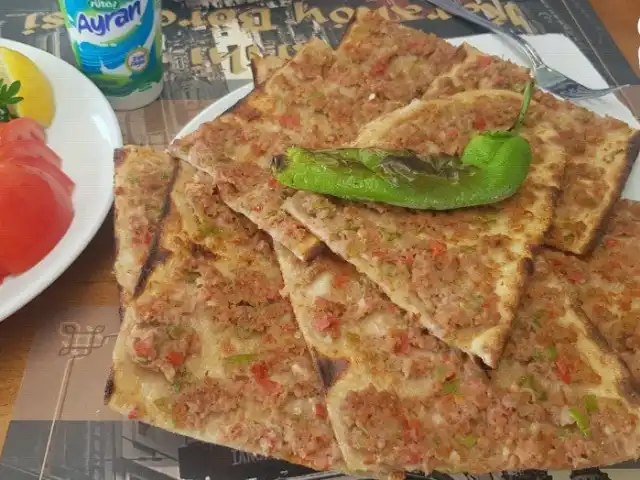 Tarihi Karaköy Börekçisi'nin yemek ve ambiyans fotoğrafları 4