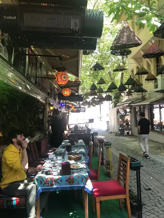 Antik Cafe Gulhane'nin yemek ve ambiyans fotoğrafları 2