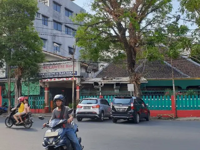 Gambar Makanan Ayam Goreng Sulawesi Baru 11