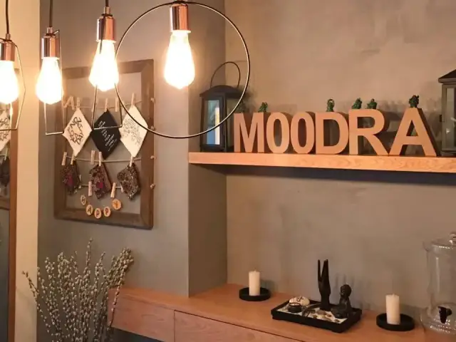 Moodra Coffee & Kitchen'nin yemek ve ambiyans fotoğrafları 4