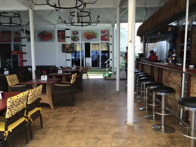 Turihan Beach Bar and Restaurant'nin yemek ve ambiyans fotoğrafları 9