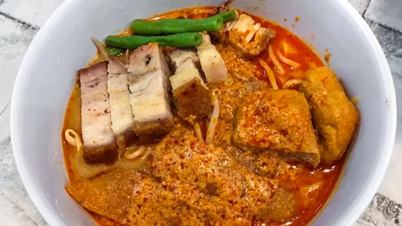 Curry Noodles & Wantan Mee @ Ah Tan White Coffee