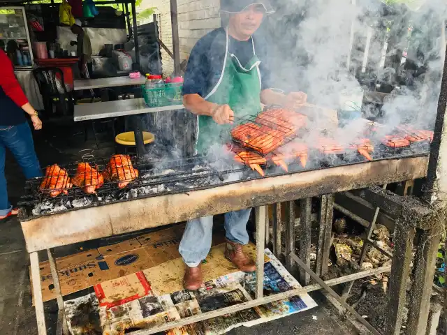 Ikan Bakar Parit Gabis Food Photo 1