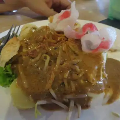 Laksa Medan Nyonya Guat