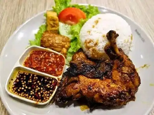 Ayam Bakar Wong Tegal, Mazda Raya