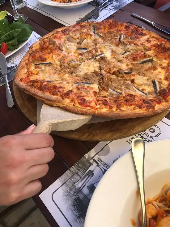 Sunger Pizza'nin yemek ve ambiyans fotoğrafları 15