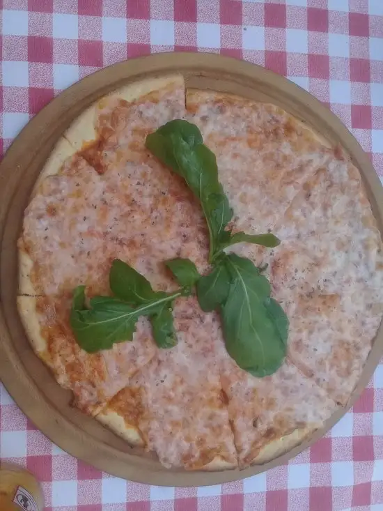 E la Pizza & Bistro'nin yemek ve ambiyans fotoğrafları 3