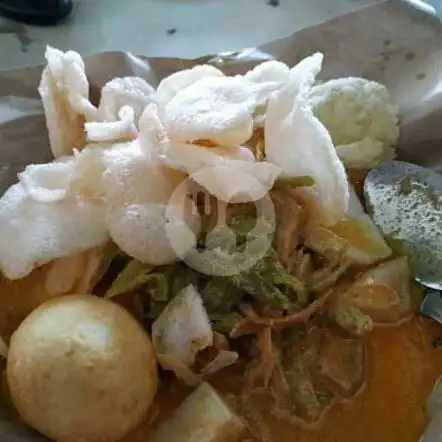 Gambar Makanan Nasi Kuning dan Lontong Sayur Bu Tuti, Babarsari 16