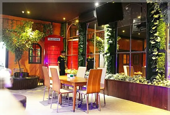 Gambar Makanan Anang Family Karaoke, 5 Lounge and Terrace 16