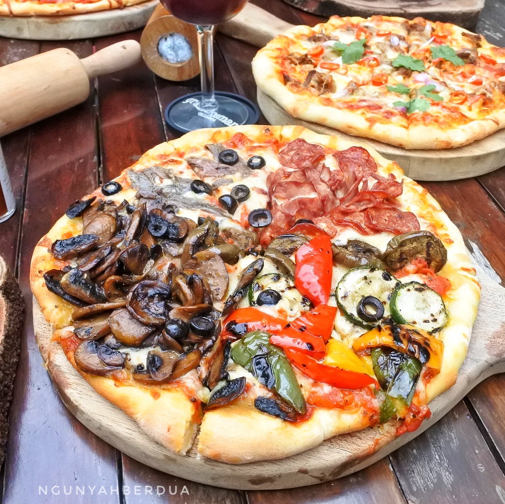 Harga menu Vibar Pizza Grand Kemang terbaru 20222023 di Jakarta,Jakarta