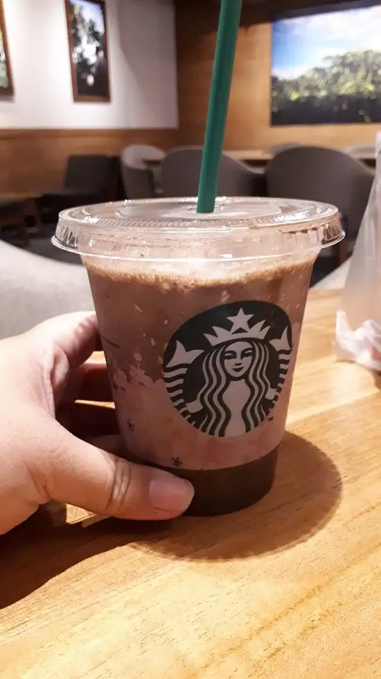 Gambar Makanan Starbucks Tunjungan Plaza 7