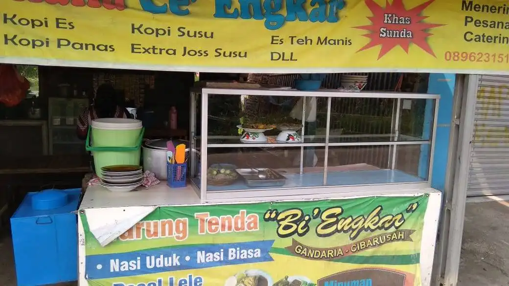 Warung Nasi Ce' Engkar