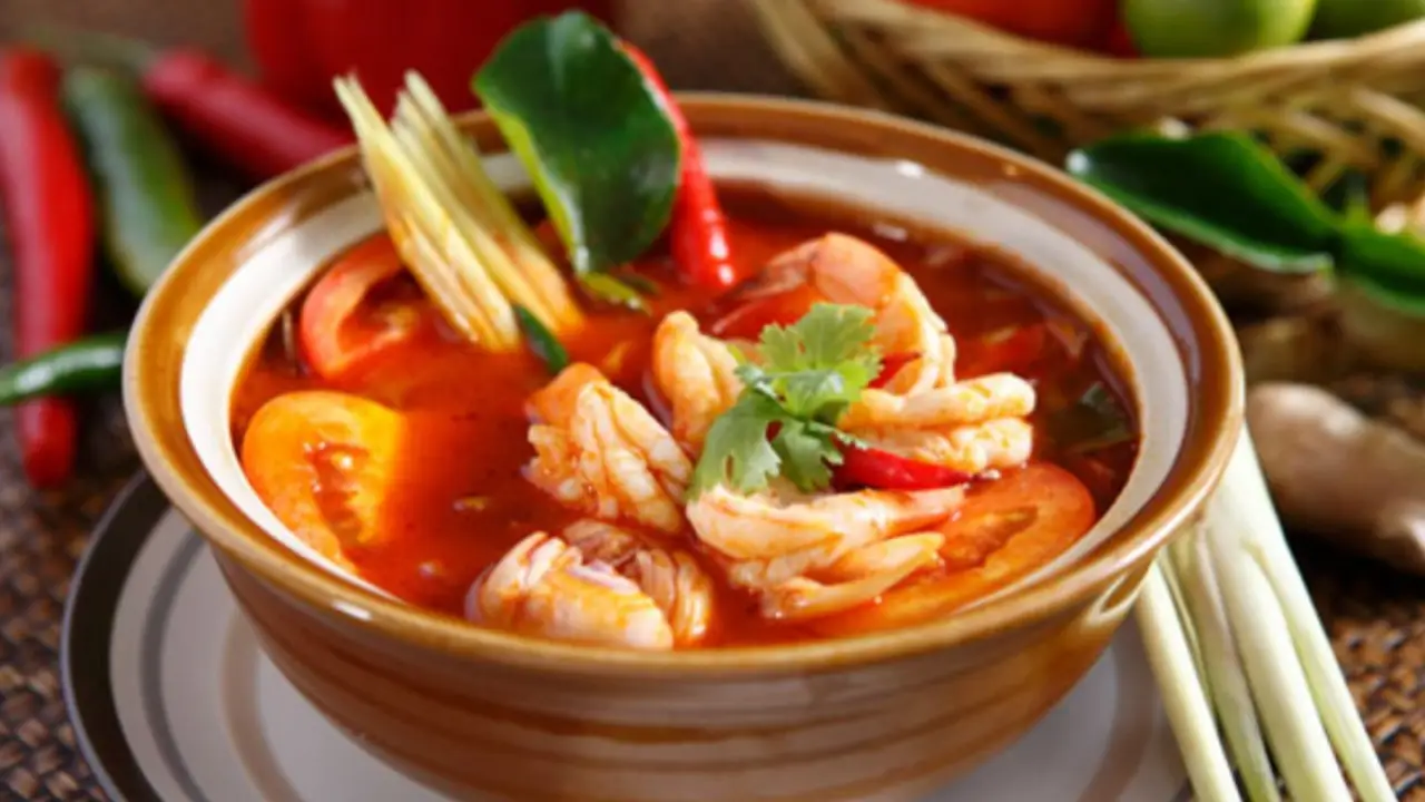 CAFE SANTAI TOM YAM & WESTERN