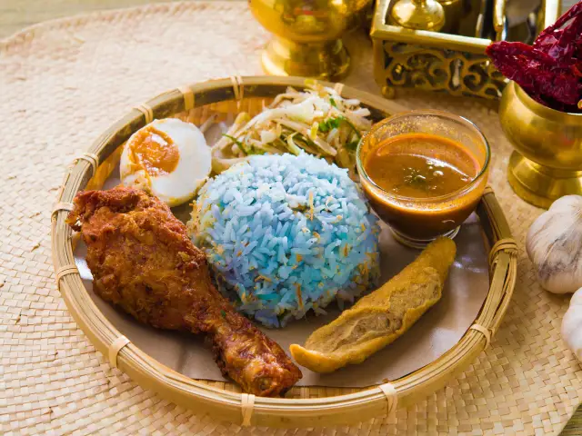 Nasi kerabu pak abu (cyberjaya)