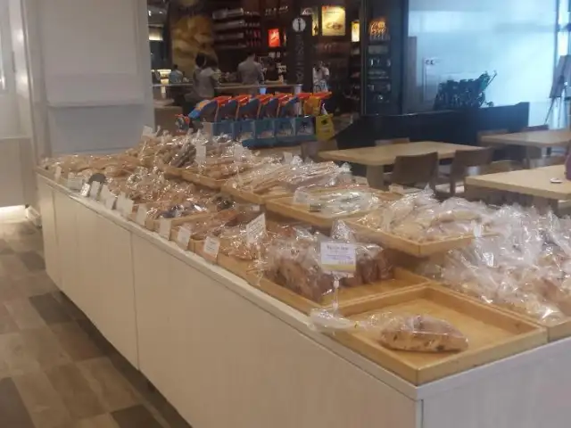 Gambar Makanan Little Tokyo Bakery 4