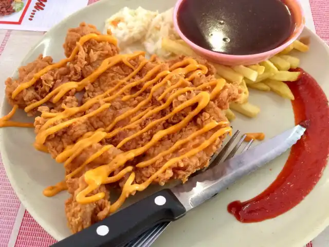 D'Taman Pelangi Chicken Chop RM3.90 Food Photo 2