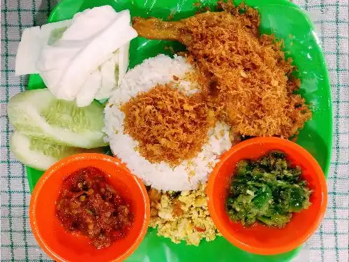 Pecel Lele Ayam Batokok Bibi, Otto Iskandardinata