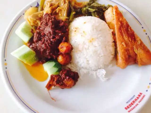 Gambar Makanan Restoran Sederhana 7