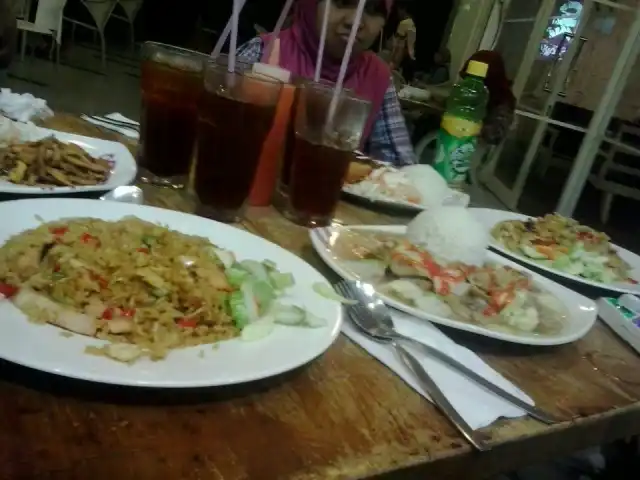 Gambar Makanan Solaria 9