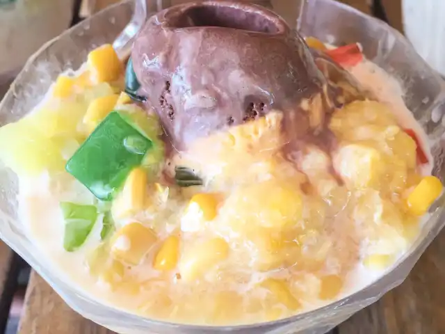 South Bees Halo-Halo & Cool Delights Food Photo 5