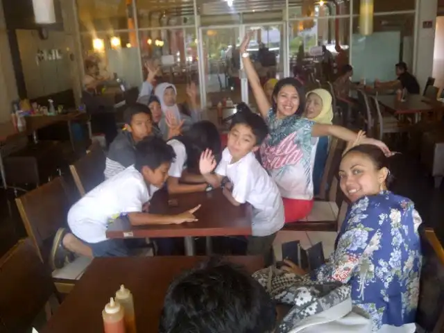 Gambar Makanan Solaria 10