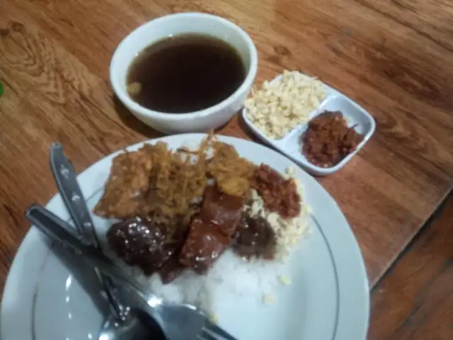 Gambar Makanan Nasi Rawon Pak Pangat 9