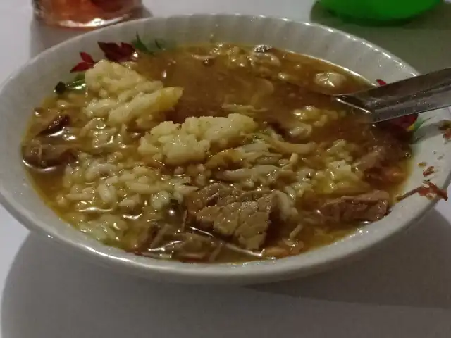 Gambar Makanan Soto Ayam dan Kerbau "Bu Jatmi" 4