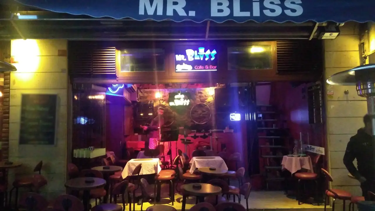 Mr. Bliss Cafe & Bar