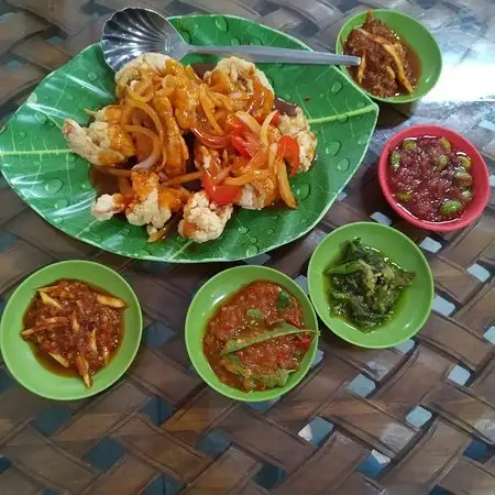 Gambar Makanan Rumah Makan Teluk Bayur 17