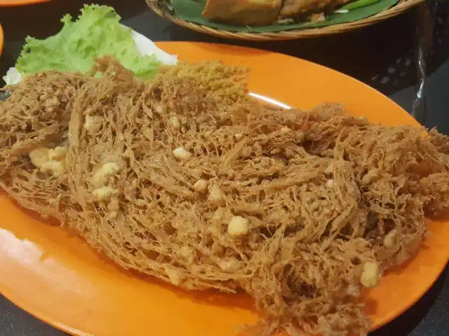 Gambar Makanan Ayam Kremes Malioboro 17