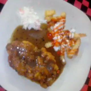 Burger Sempoi vs Chicken chop Food Photo 3