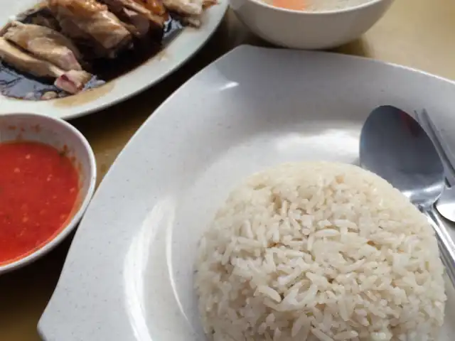 Nasi Ayam Yat (Hainan Chicken Rice) Food Photo 1