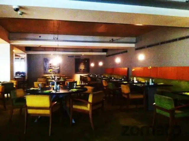 Gambar Makanan Buzz - Alila Hotel 7