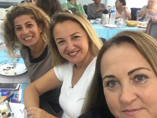 Tcdd Kiziltoprak Sosyal Tesisleri'nin yemek ve ambiyans fotoğrafları 3