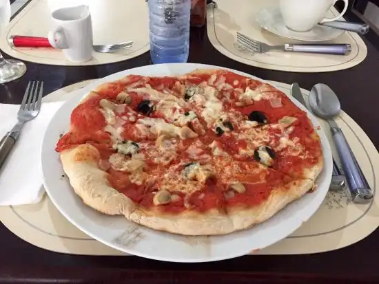 Pizza Italiana Food Photo 4