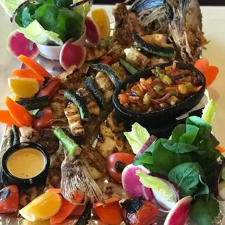 Rainbow Fish & Meat Restaurant'nin yemek ve ambiyans fotoğrafları 21