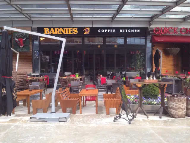 Barnie's Coffee Kitchen'nin yemek ve ambiyans fotoğrafları 4