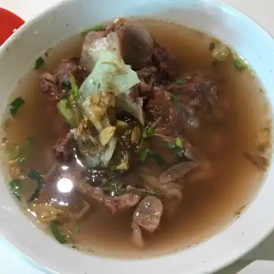 Sop Buntut Sapi "Mang Endang" Incu Ma'Emun