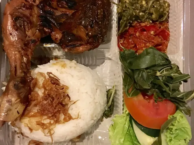 Gambar Makanan Bali Qui 12