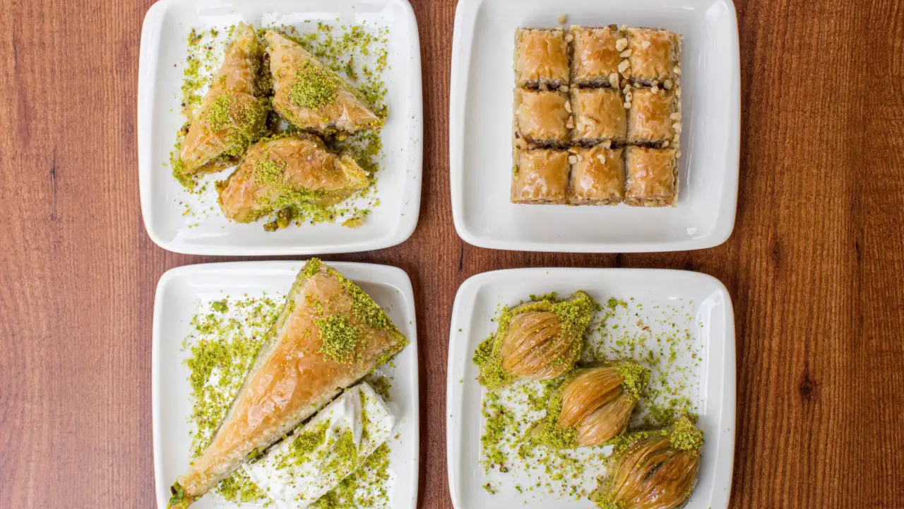 Karagöz Baklavaları