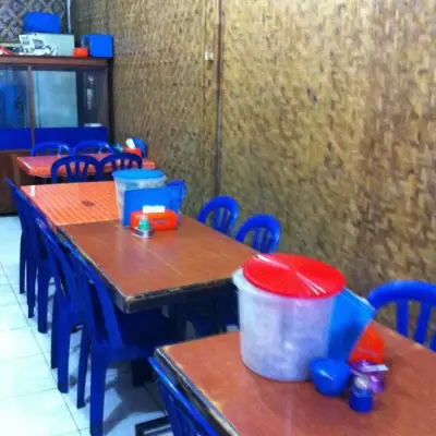 Warung Sate 'Tongseng" Ibu Naryo