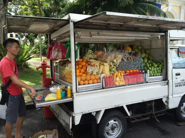 Fruit Truck (In Front Of Town Hall Building) Food Photo 3