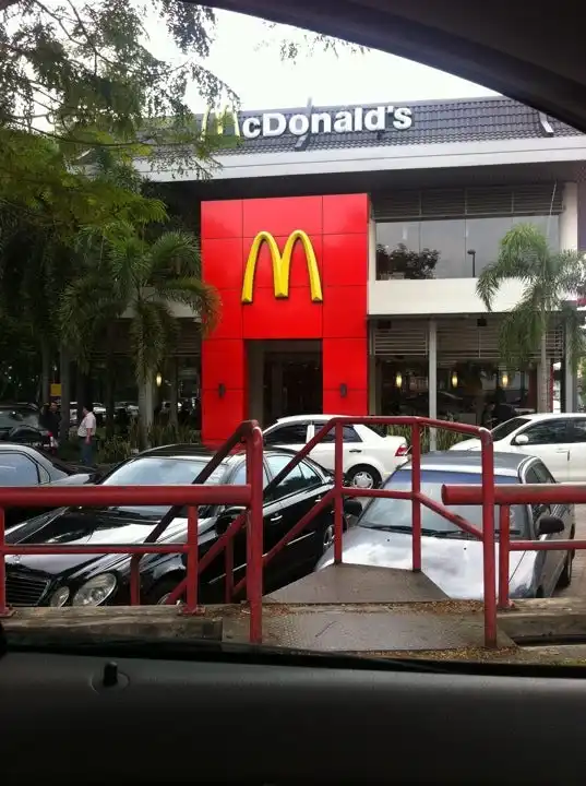 McDonald's & McCafé Food Photo 2