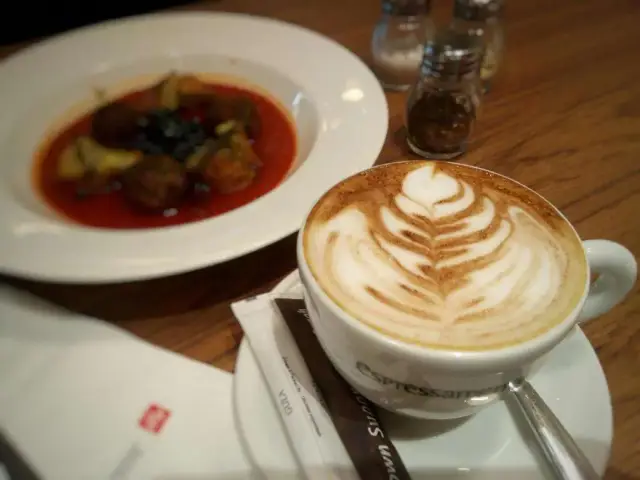 Gambar Makanan Espressamente Illy 17