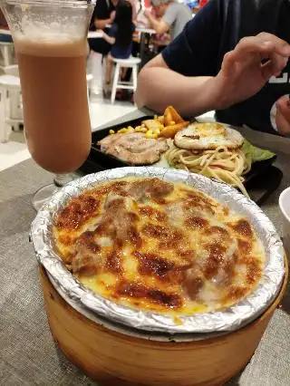 Wong Kok Char Chan Teng 旺角茶餐厅
