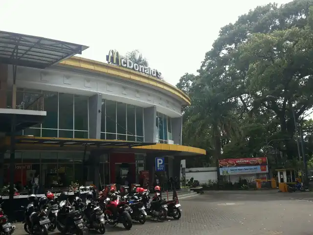 Gambar Makanan McDonald's 7