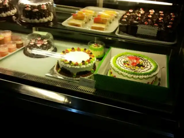 Gambar Makanan Monic bakery 3