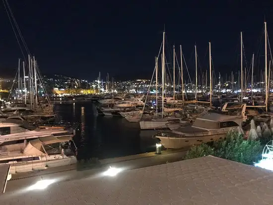 Marina Yacht Club Restaurant'nin yemek ve ambiyans fotoğrafları 72