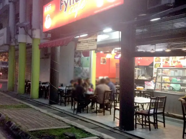 Fynaz Cafe Food Photo 3